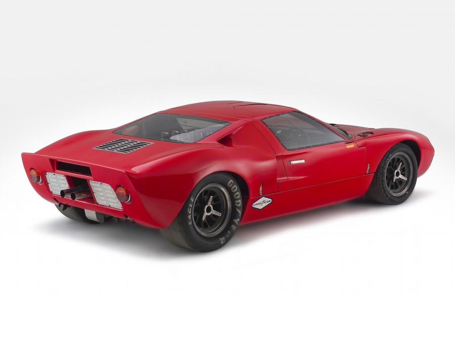  Ford GT40 (Mk I) 1966 года  (фото 14 из 37)